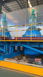 A batch of glass lined reactor with four-column rack in debugging ready for delivery